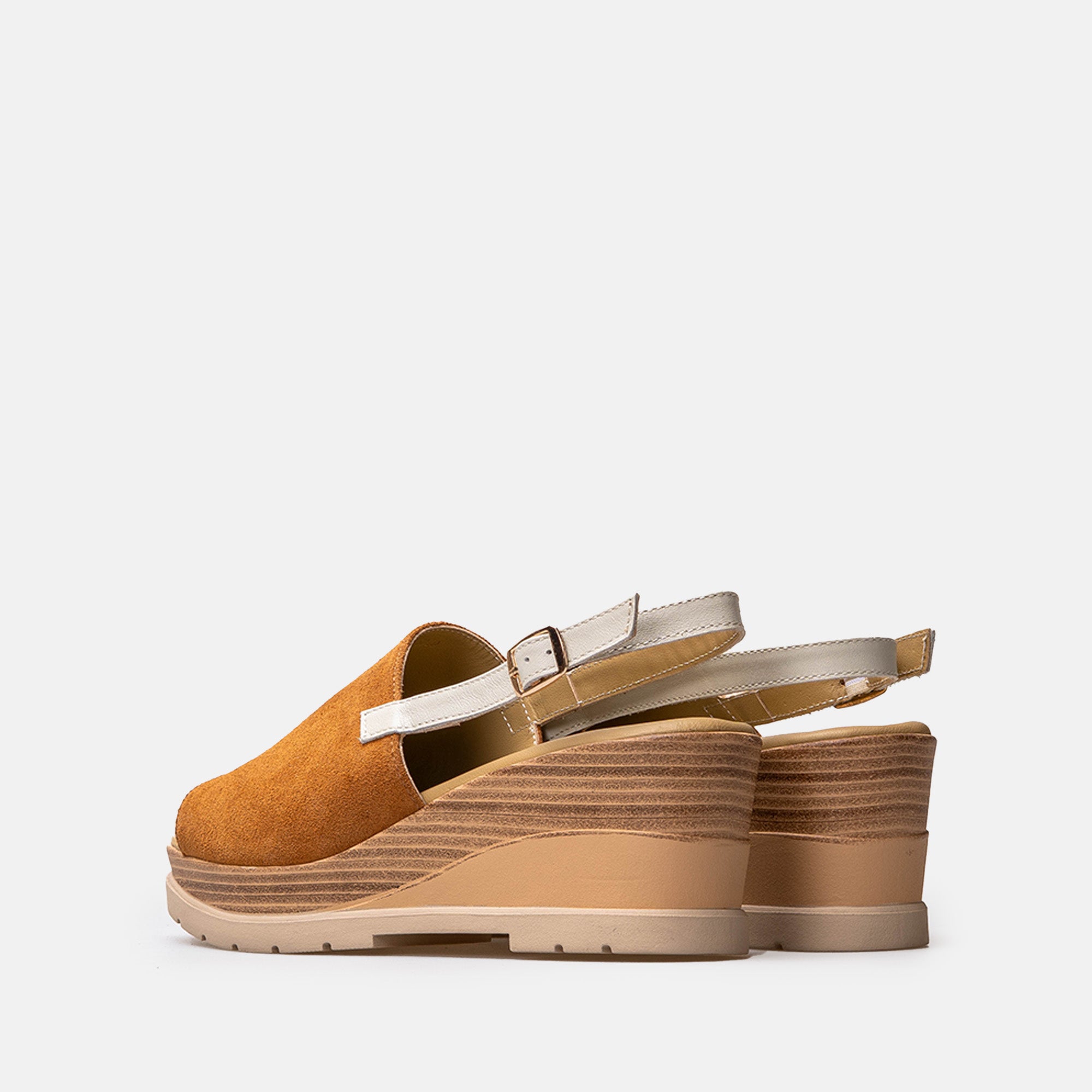Volzak 5010 Camel Suede Sandal