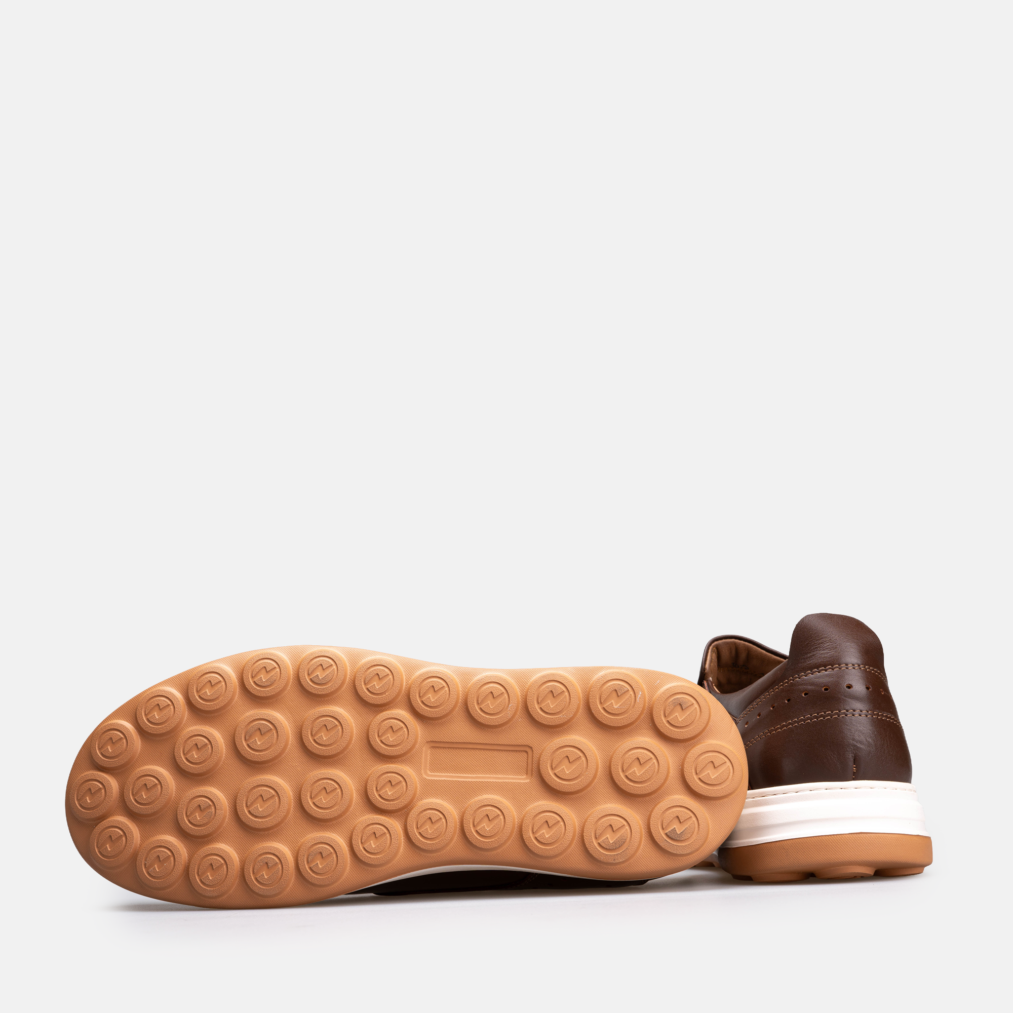 Volzak 3072 Camel leather sneaker