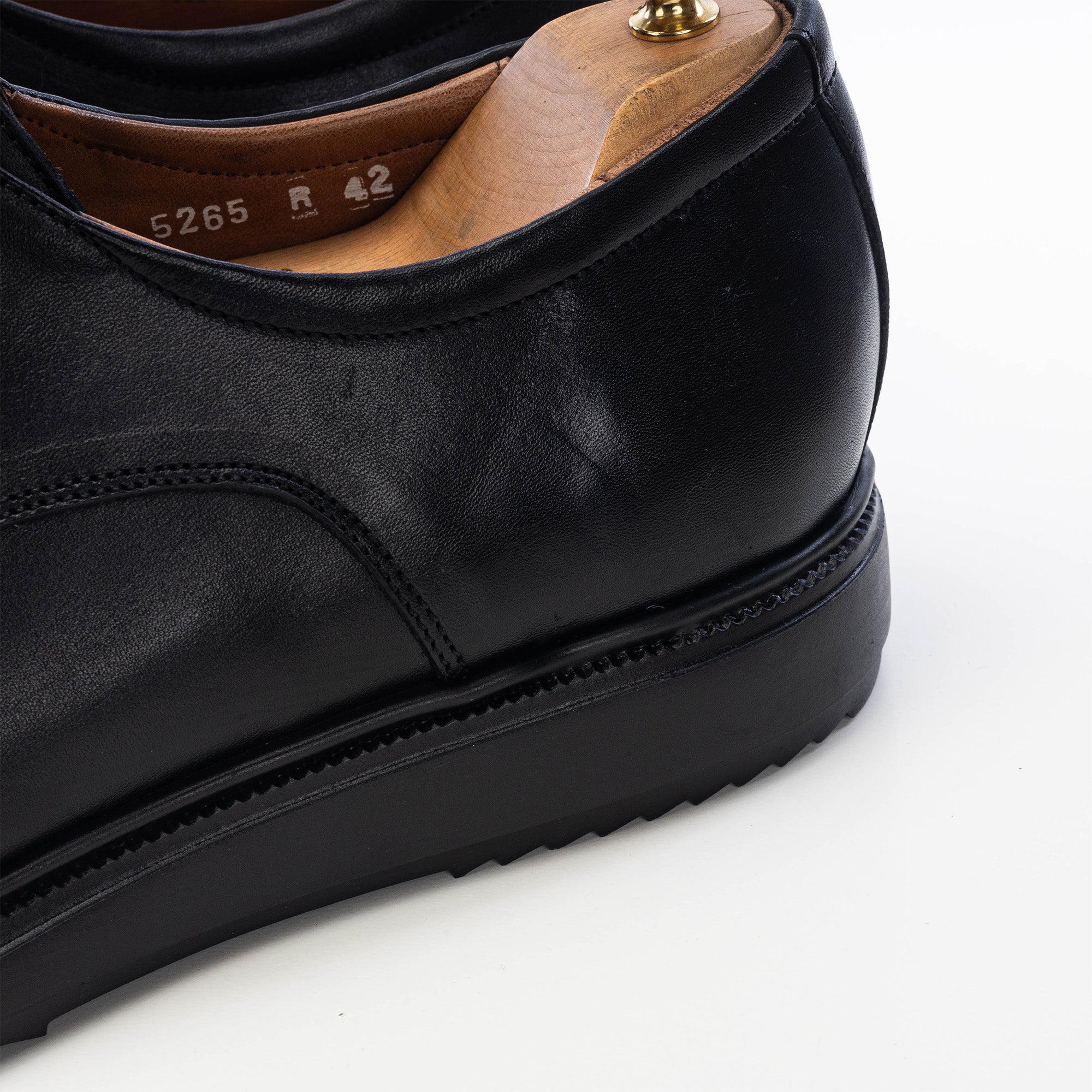 Volzak 5265 black leather shoe