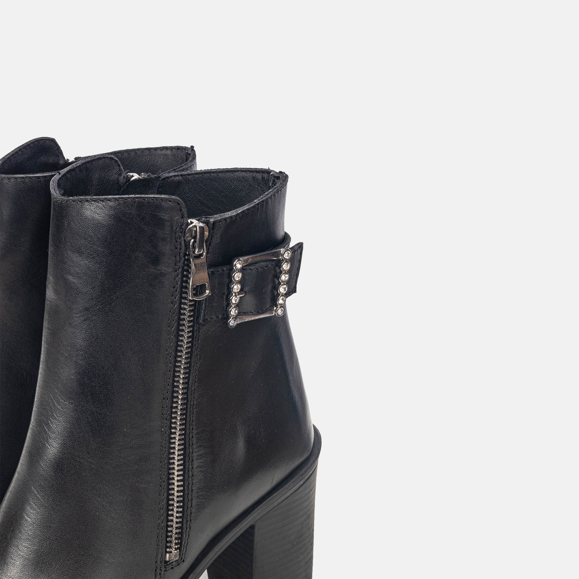 Volzak 9919 Black Leather Ankle Boot