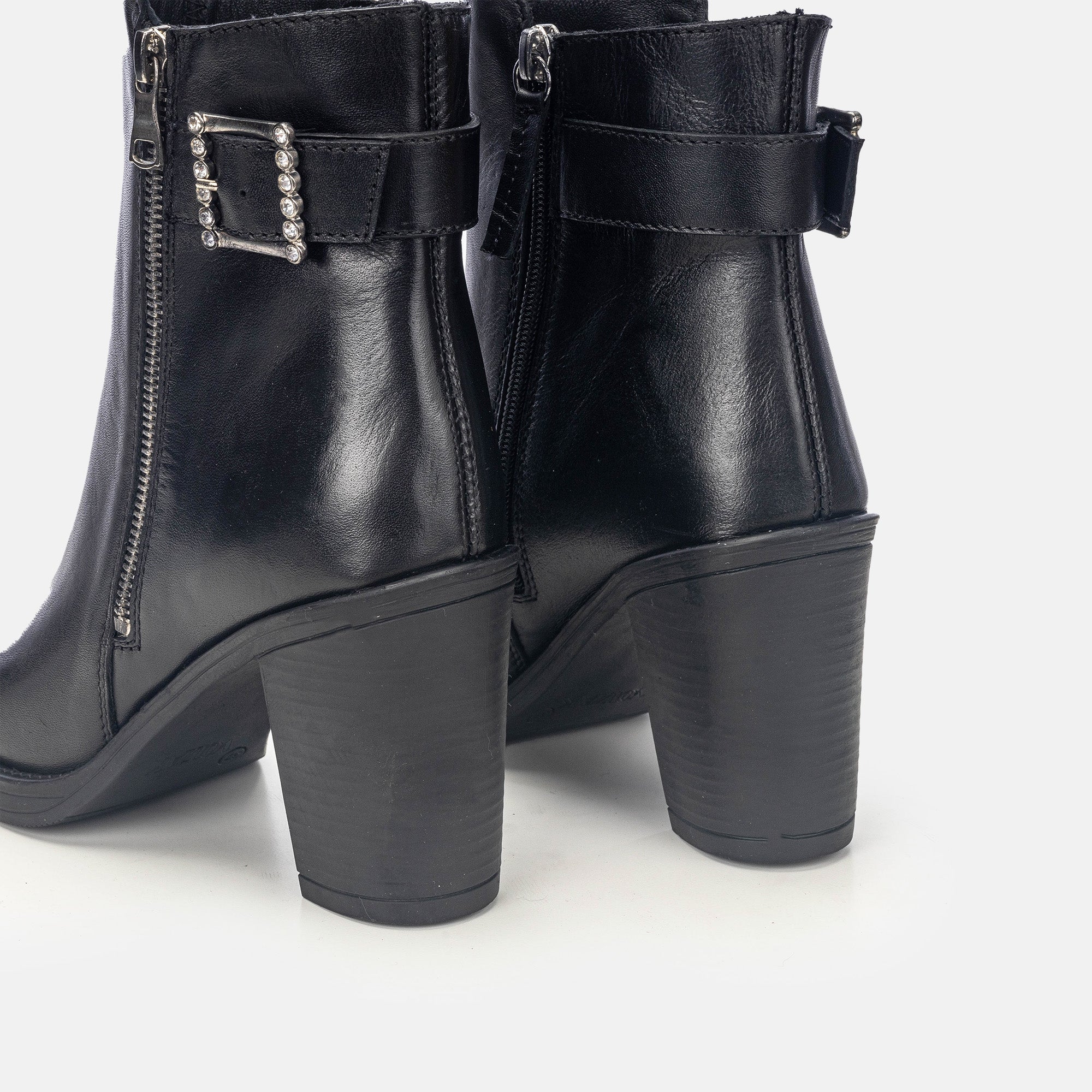 Volzak 9919 Black Leather Ankle Boot