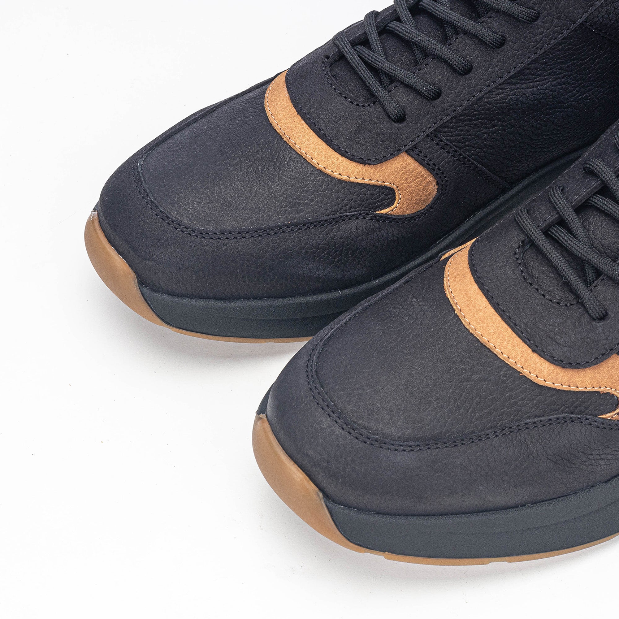 Volzak 3038 Black Camel Nubuck Sneakers