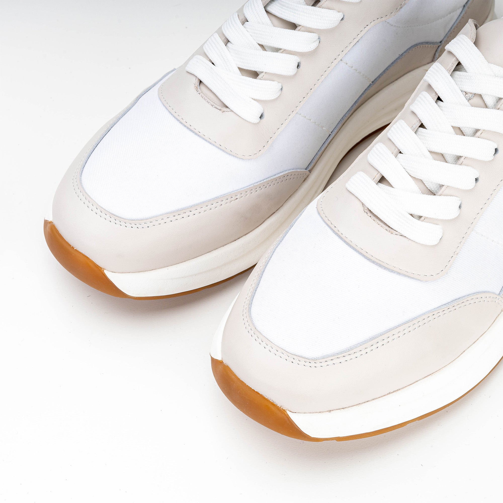 Volzak 3039 Beige White Leather Sneakers