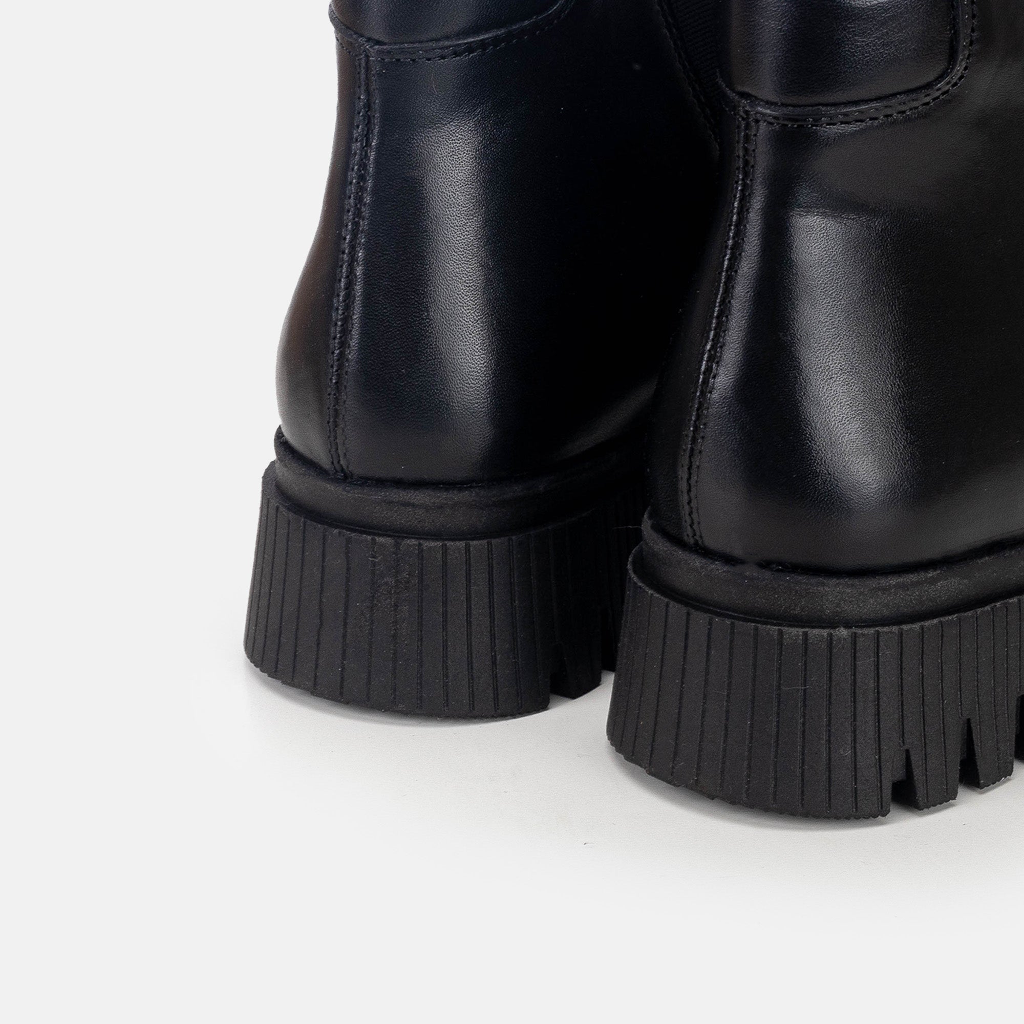 Volzak 1088 Black Leather Ankle Boot