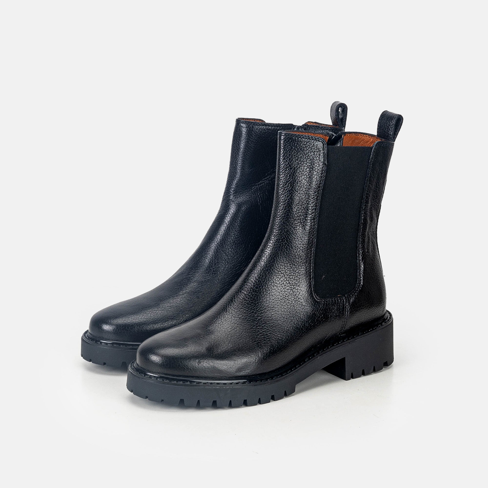 Volzak 7301 Black Grained Leather Ankle Boot