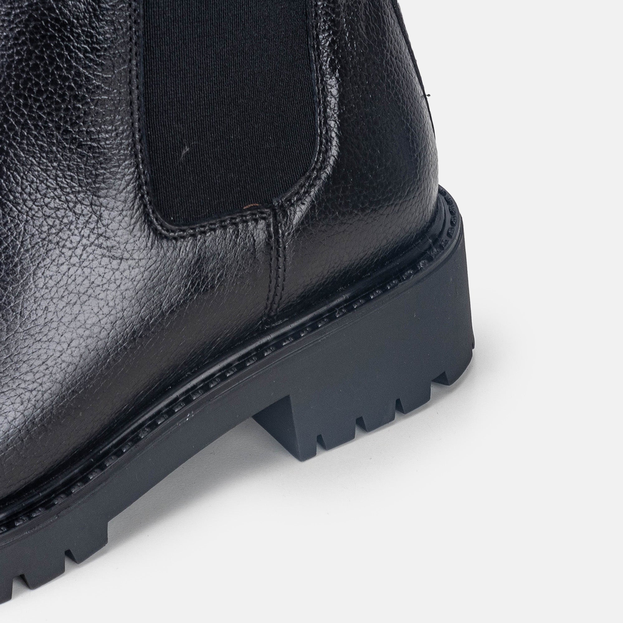 Volzak 7301 Black Grained Leather Ankle Boot