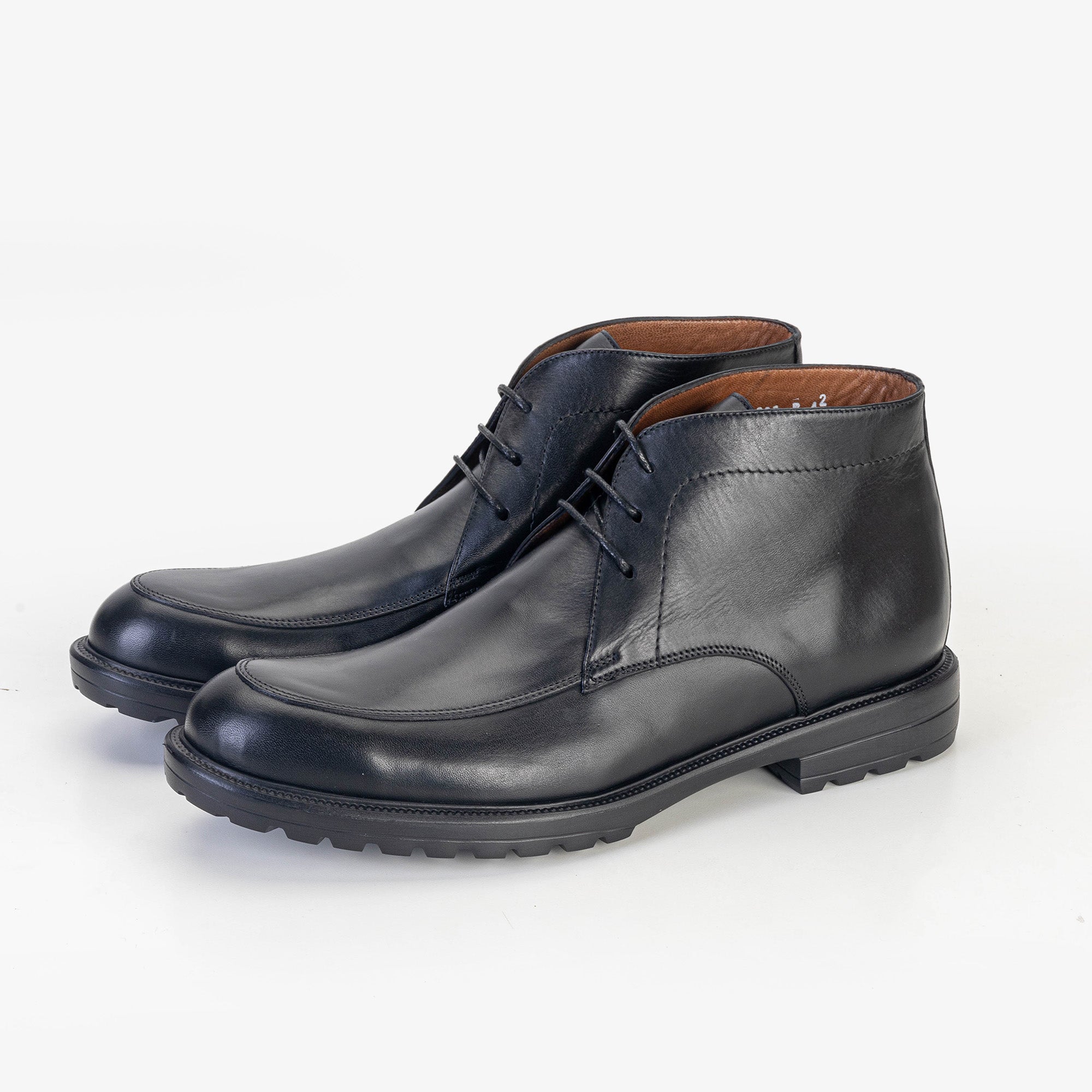 Volzak 5306 Black Leather Ankle Boot