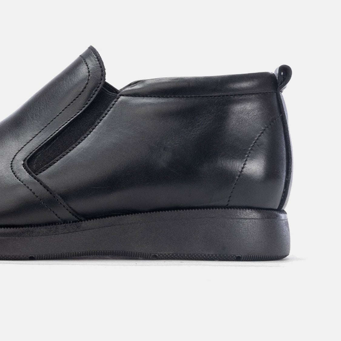 Volzak 5160 black leather half boot