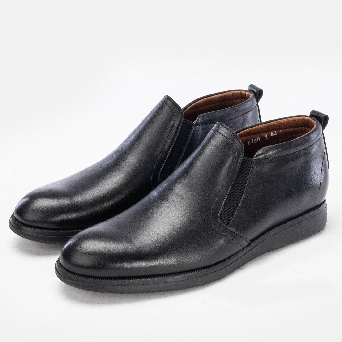 Volzak 5160 black leather half boot