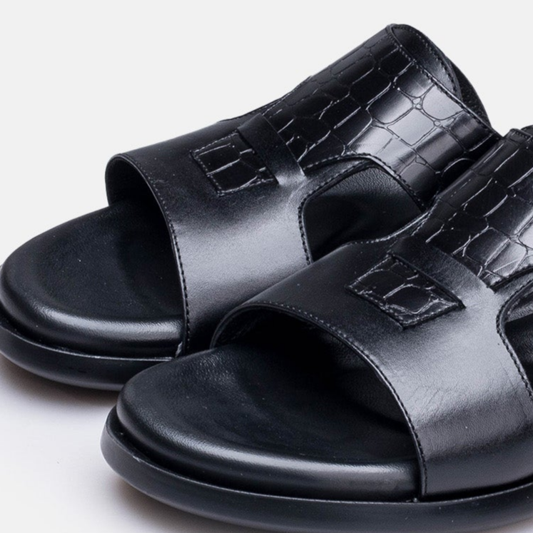 Volzak 5413 Black Leather Sandal