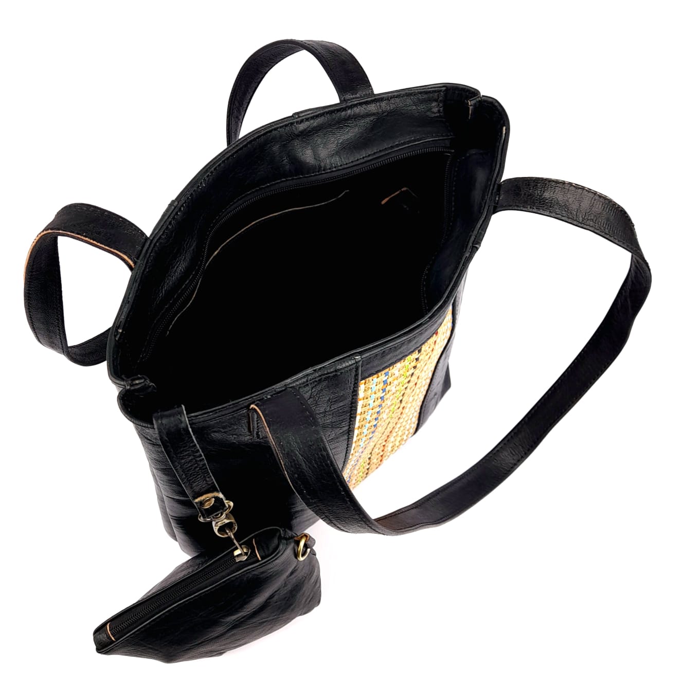 AR68 Black traditional Leather Handbag