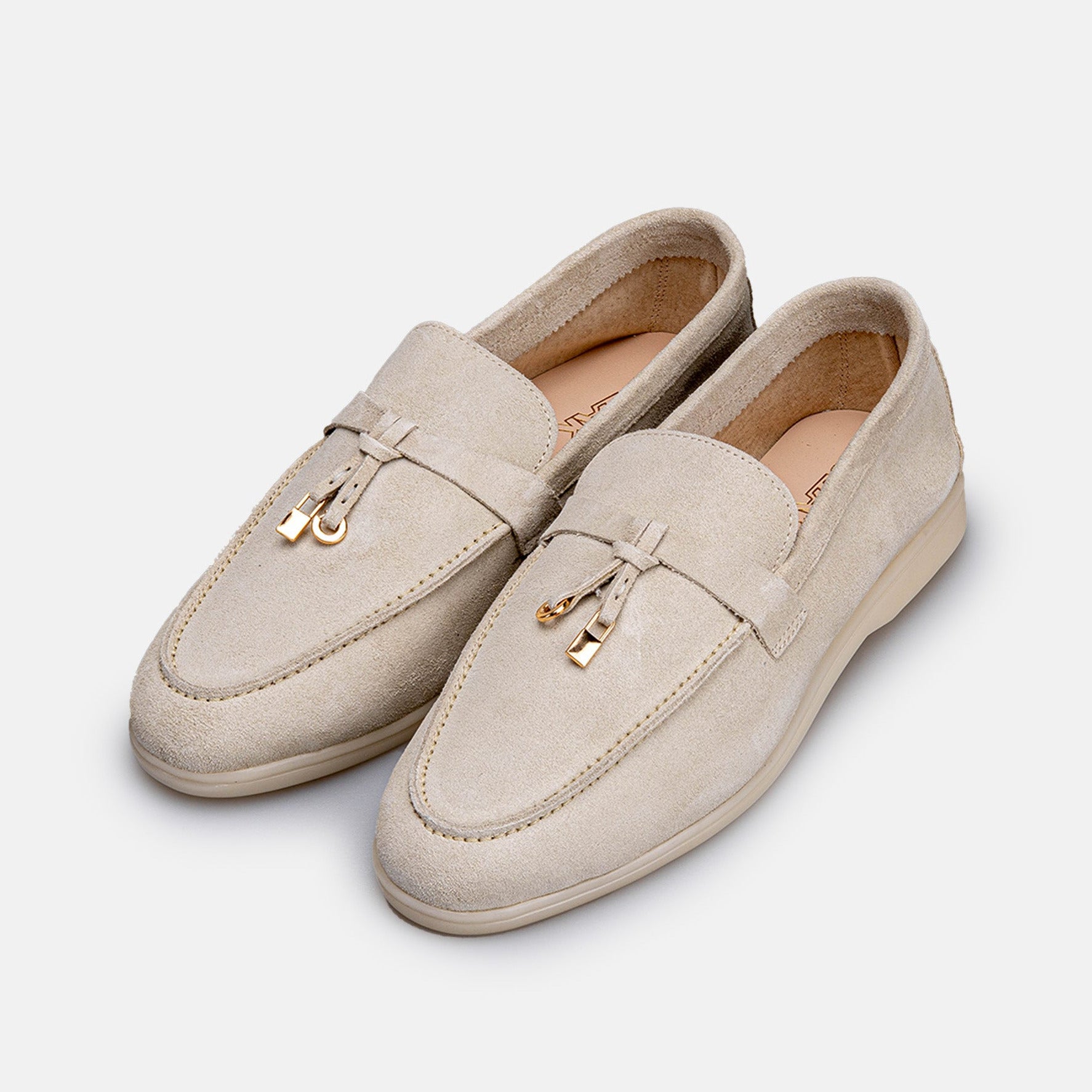 Volzak 32 Off-White Suede Shoe