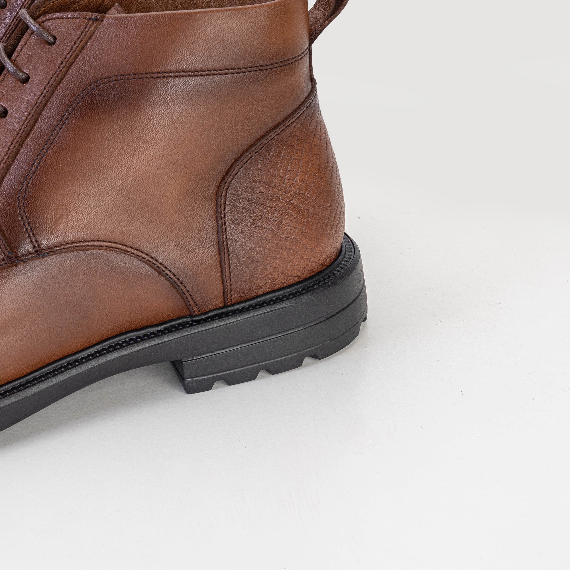 Volzak 5304 Vintage Brown Leather Ankle Boot