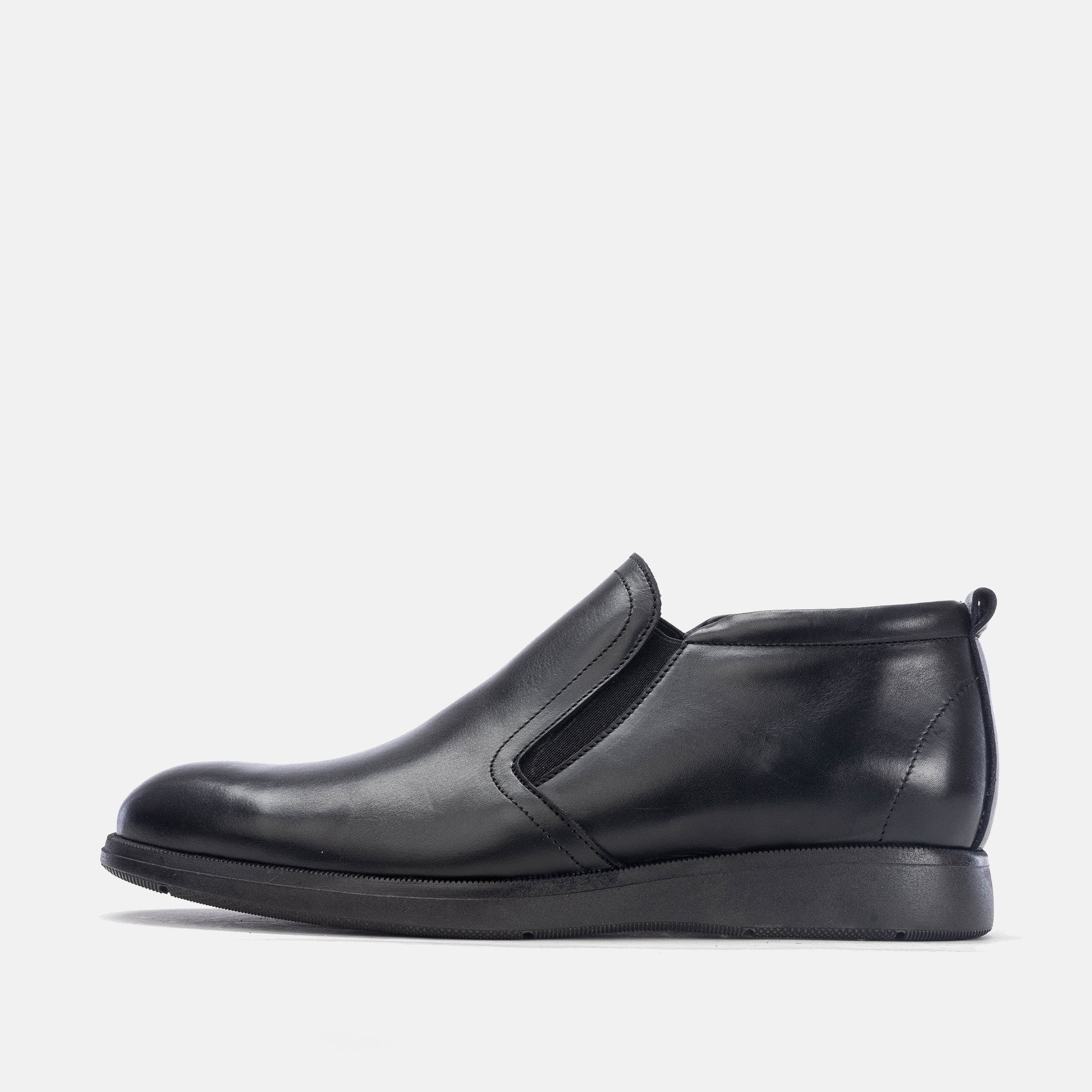 Volzak 5160 black leather half boot