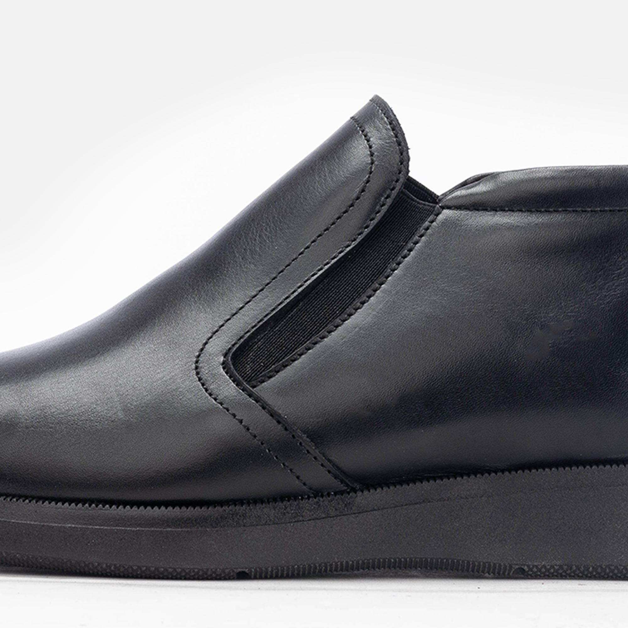 Volzak 5160 black leather half boot