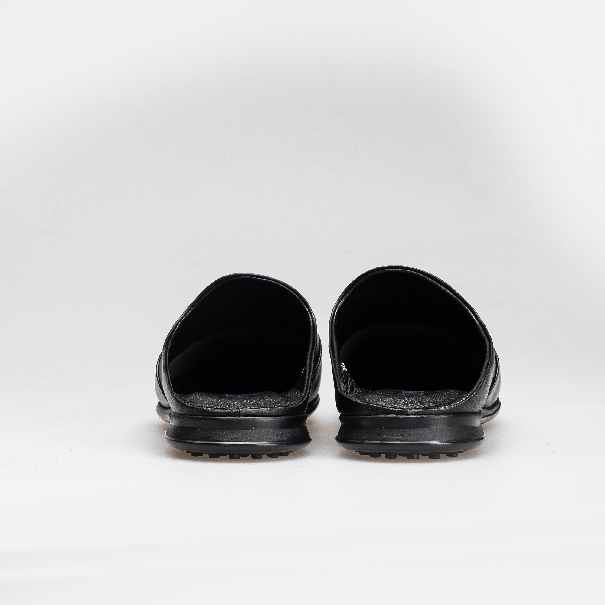 Volzak 5402 Black Leather Mule