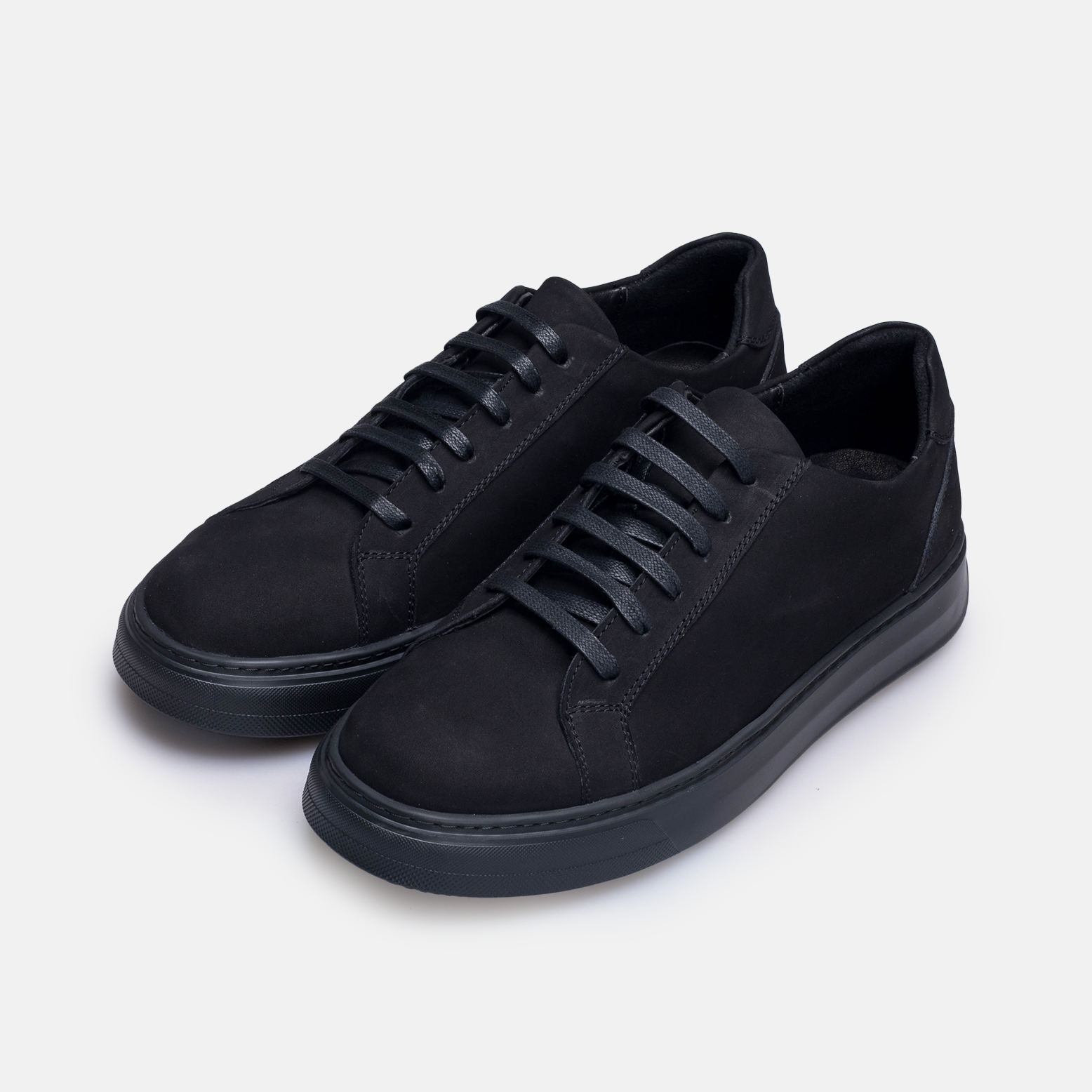 Volzak 6041 Nubuck sneaker Black
