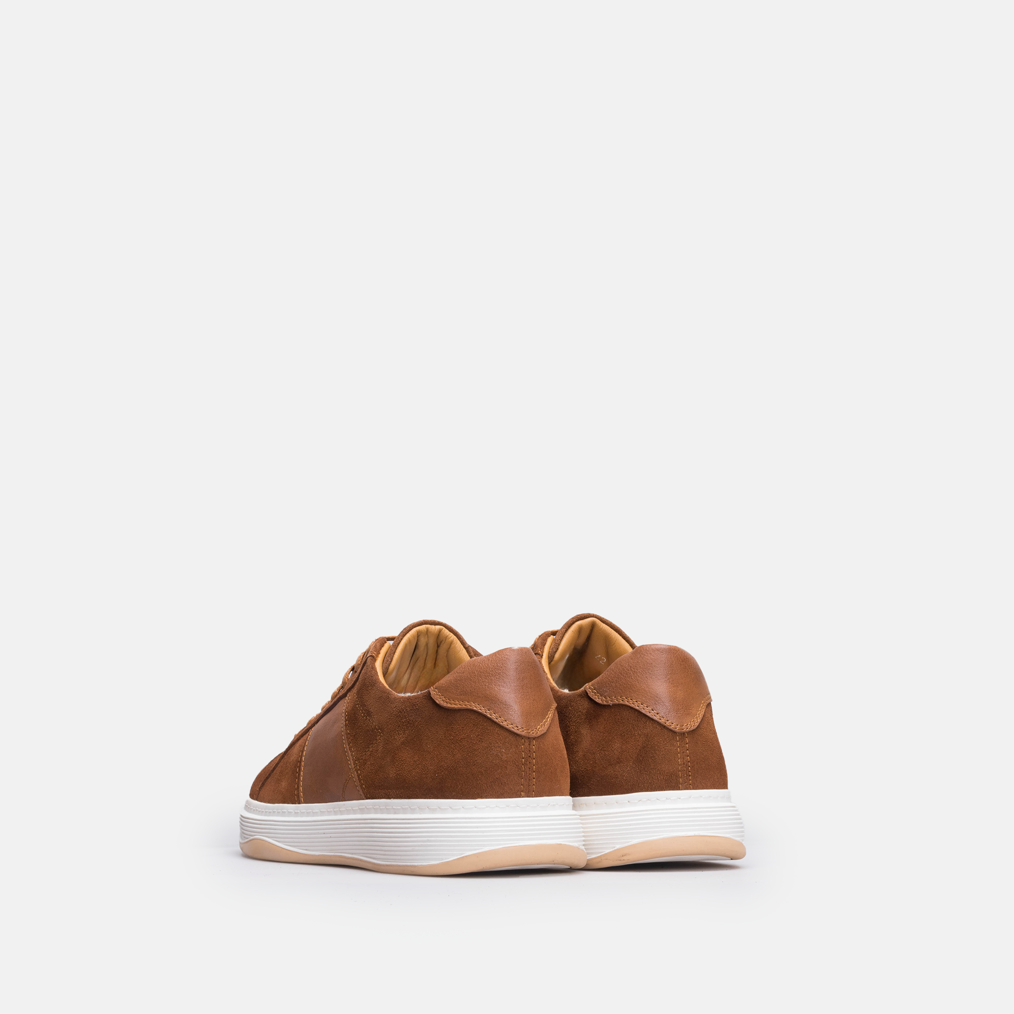 Volzak 7003 Camel suede sneaker
