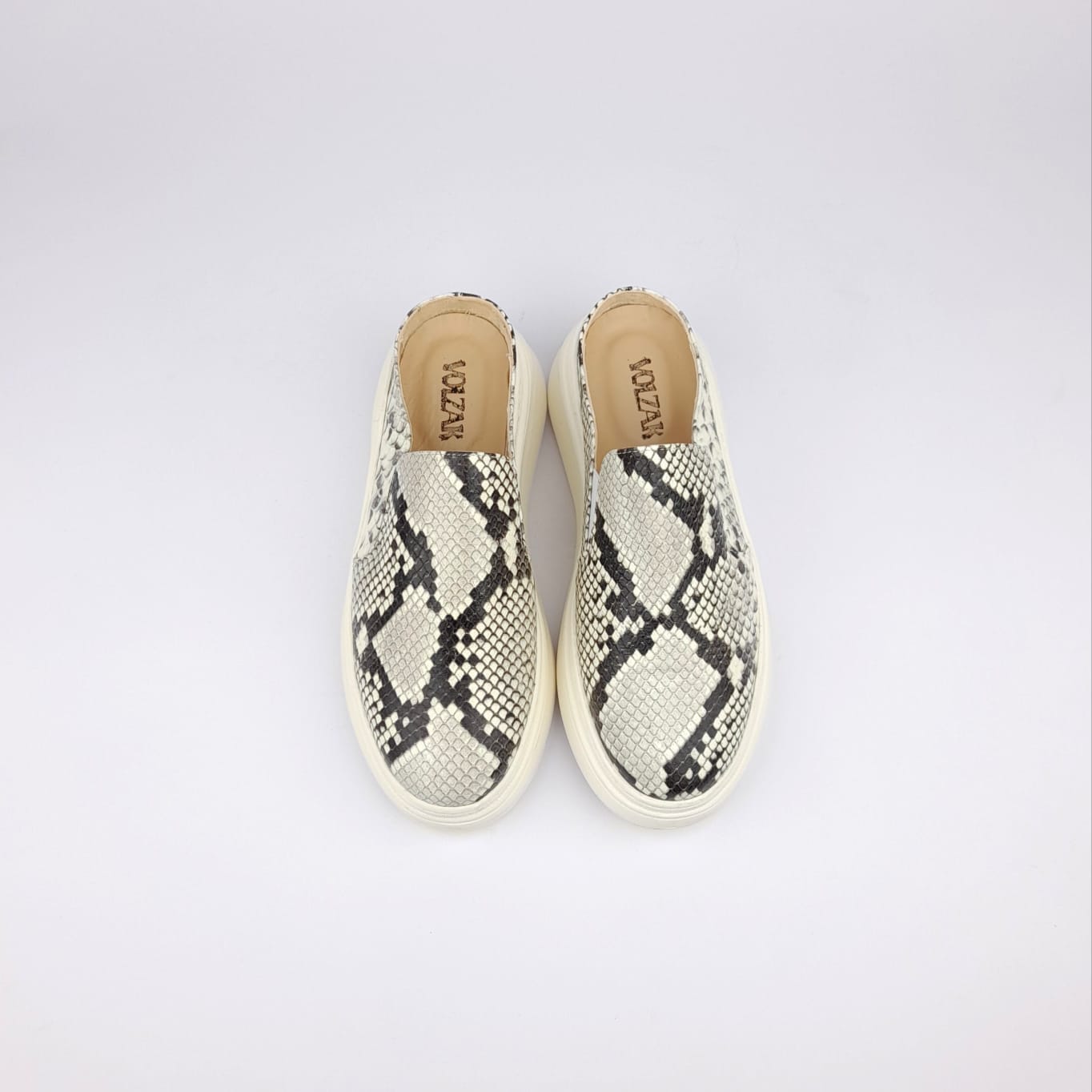 Volzak 02 Beige &amp; Black Leather Mule
