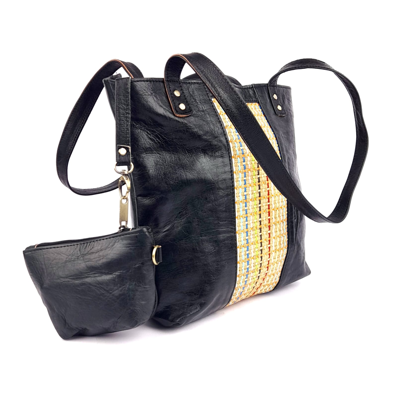 AR68 Black traditional Leather Handbag