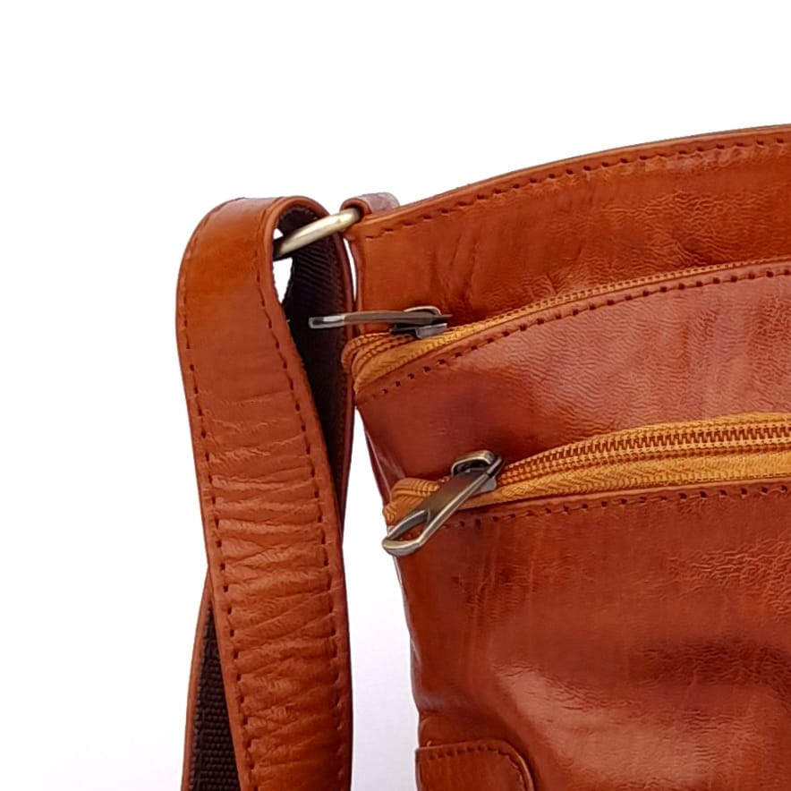 A63 Camel traditional Leather Women's Bag